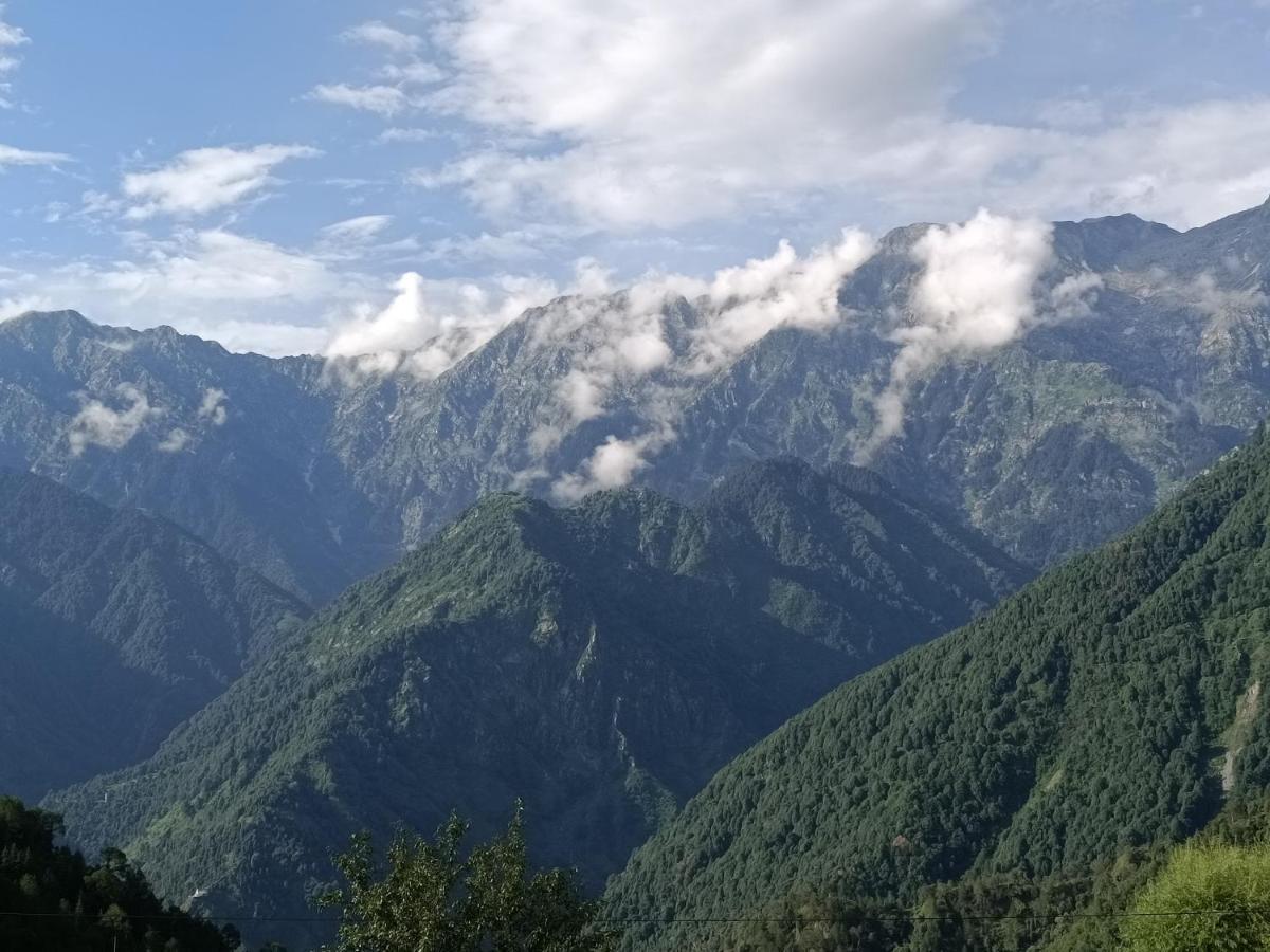 Sahaj Homestay Naddi Дхарамсала Екстериор снимка