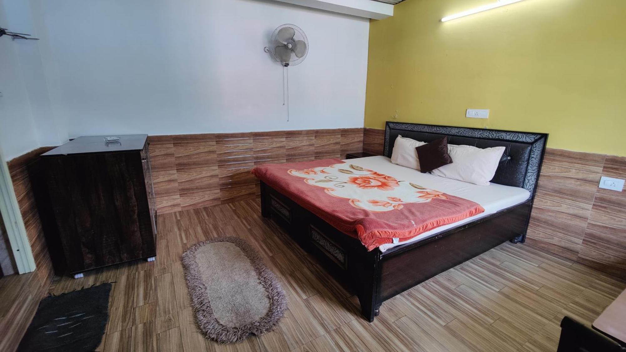 Sahaj Homestay Naddi Дхарамсала Екстериор снимка